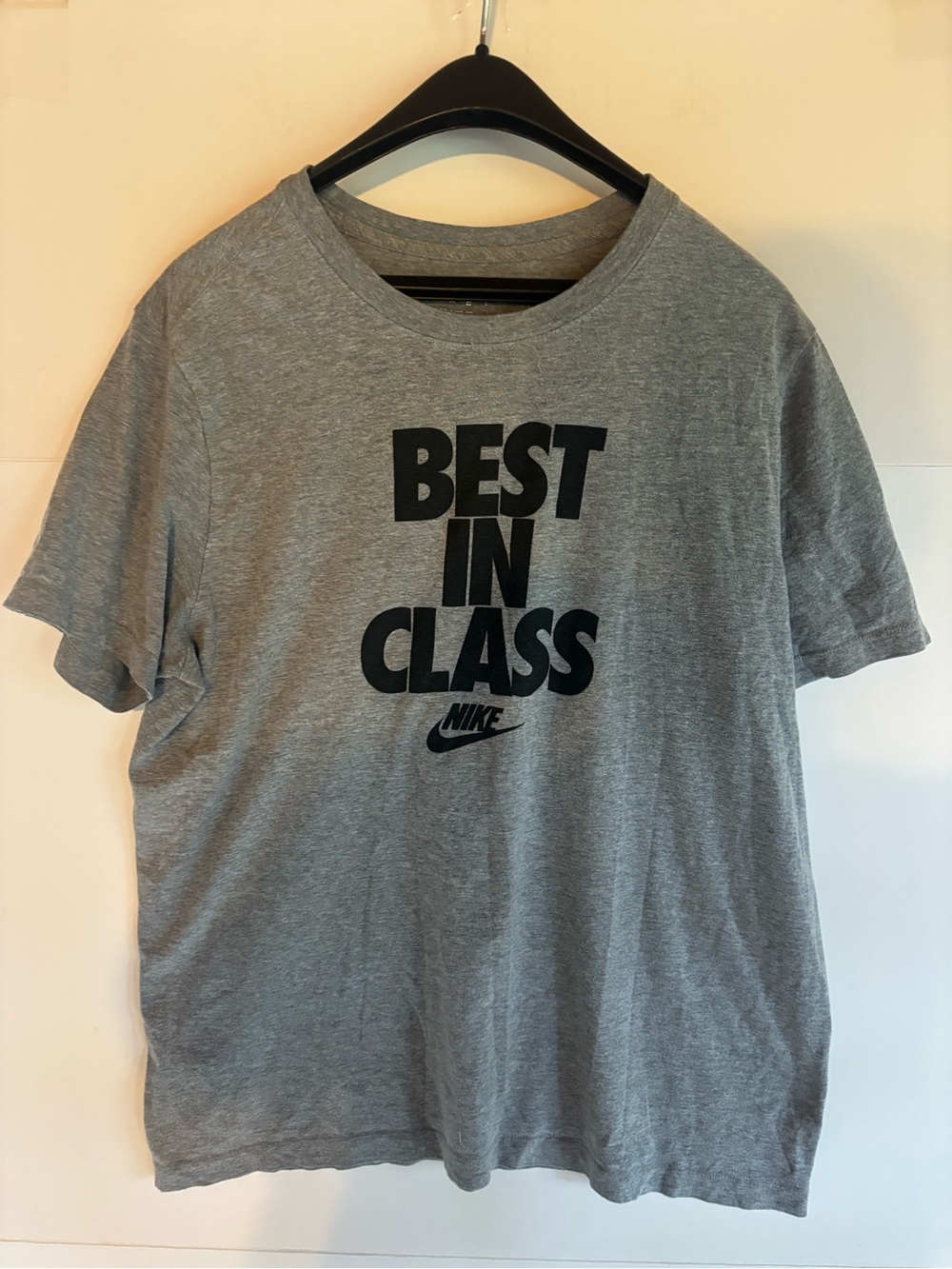 Nike Best In Class Gray Graphic Crew Neck Short Sleeve Tee Men L